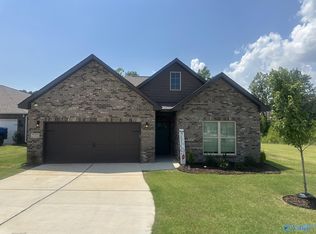 27312 McKenna Dr, Athens, AL 35613