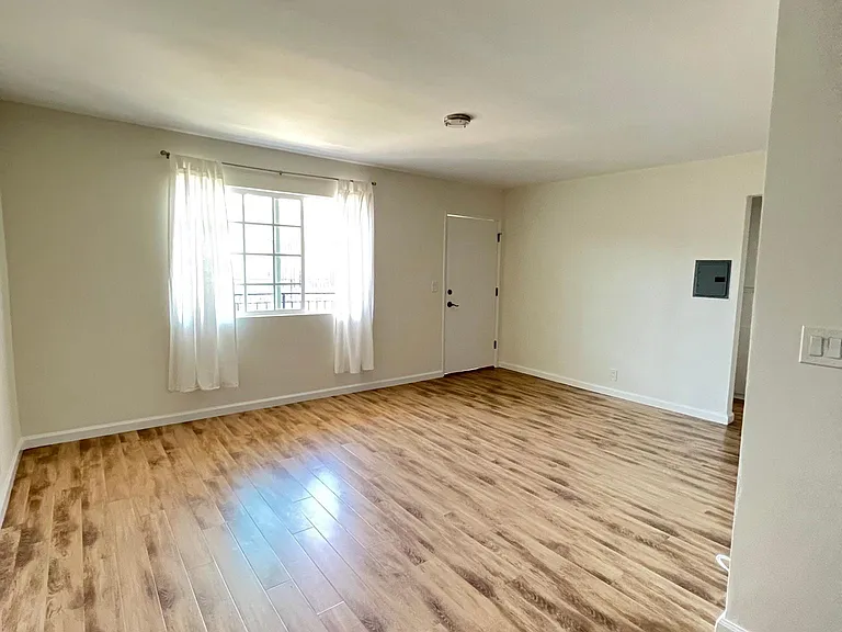 12480 Culver Blvd #14 — Photo 5