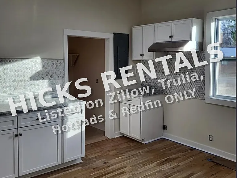203 Slayden Ave — Photo 4