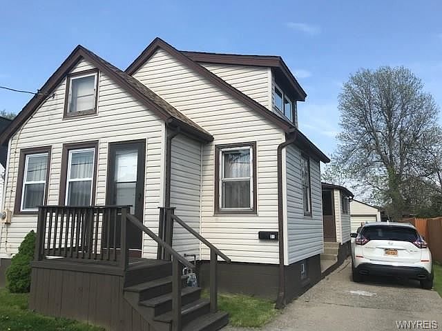 1st image of 31 Pinehurst Ave