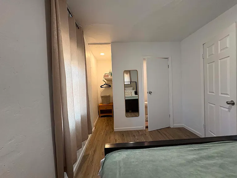 2435 N Edith Blvd — Photo 9