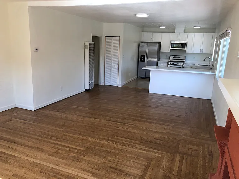 1317 Virginia St — Photo 10