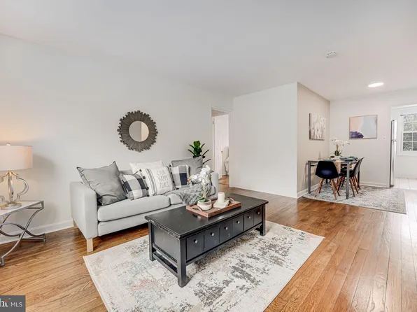 202 N George Mason Dr APT 2, Arlington, VA 22203