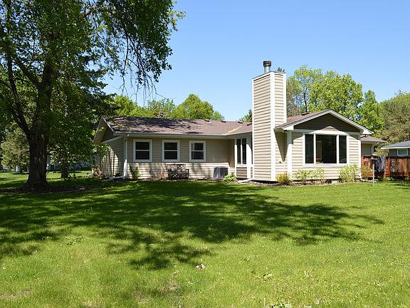 2nd image of 15805 2nd Ave N