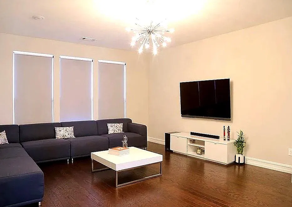 4 bed, 2961 sqft, $3,195 — Photo 3