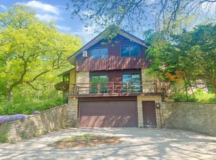 180 Gravel Dr, West Bend, WI 53095