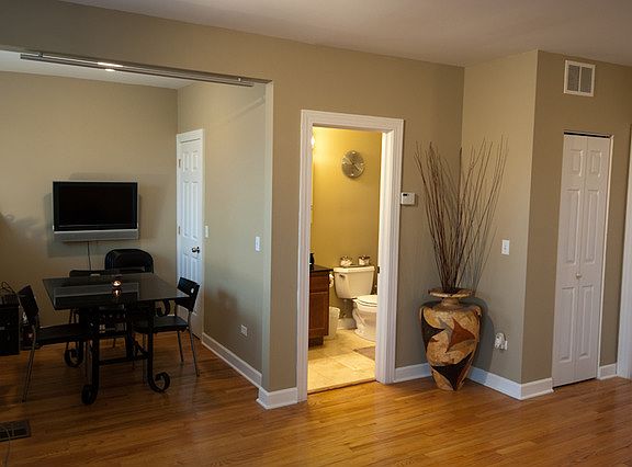 5th image of 5156 N Avers Ave APT 1E