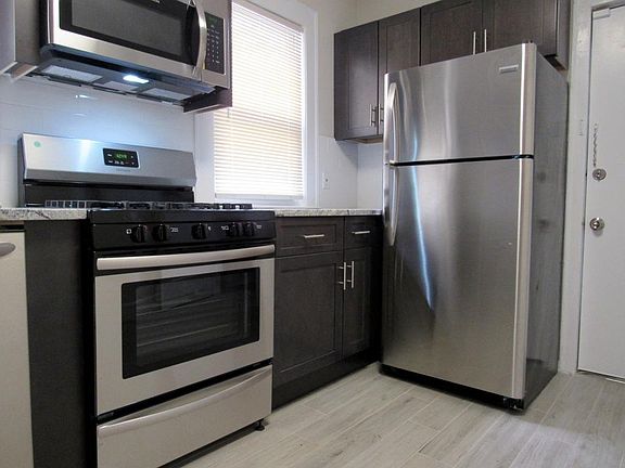 3rd image of 119 N 17th St #1