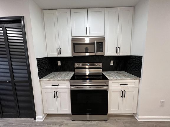 4th image of 1478 N Diane Ct SE APT B
