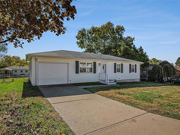 3rd image of 4706 Chapel Ln