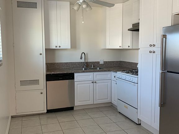 4th image of 2219 Mathews Ave APT A