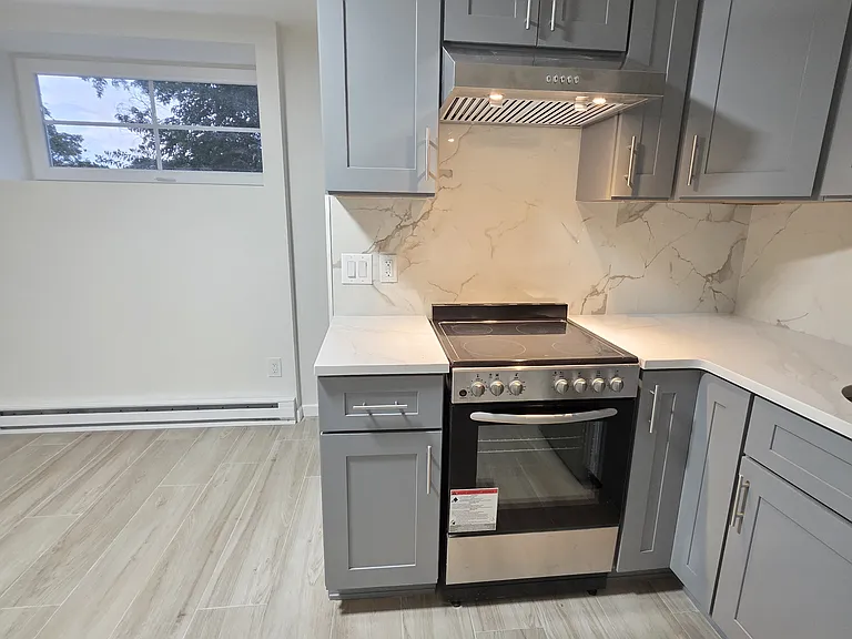 793 Olympia Blvd #1 — Photo 10