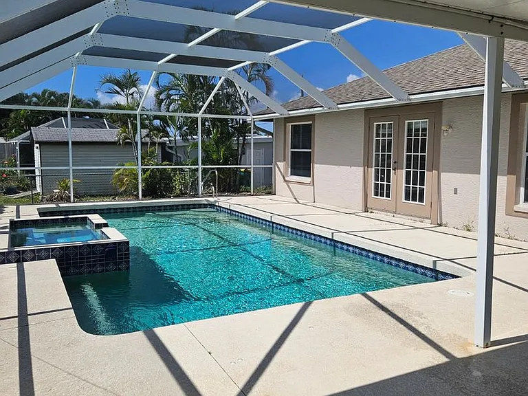 511 Palmetto Dr NE — Photo 26