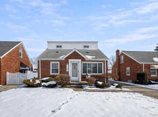 1459 22nd St, Wyandotte, MI 48192