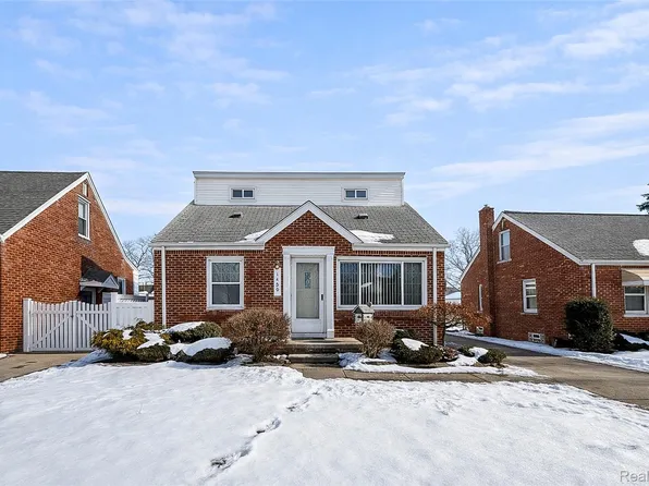 1459 22nd St, Wyandotte, MI 48192