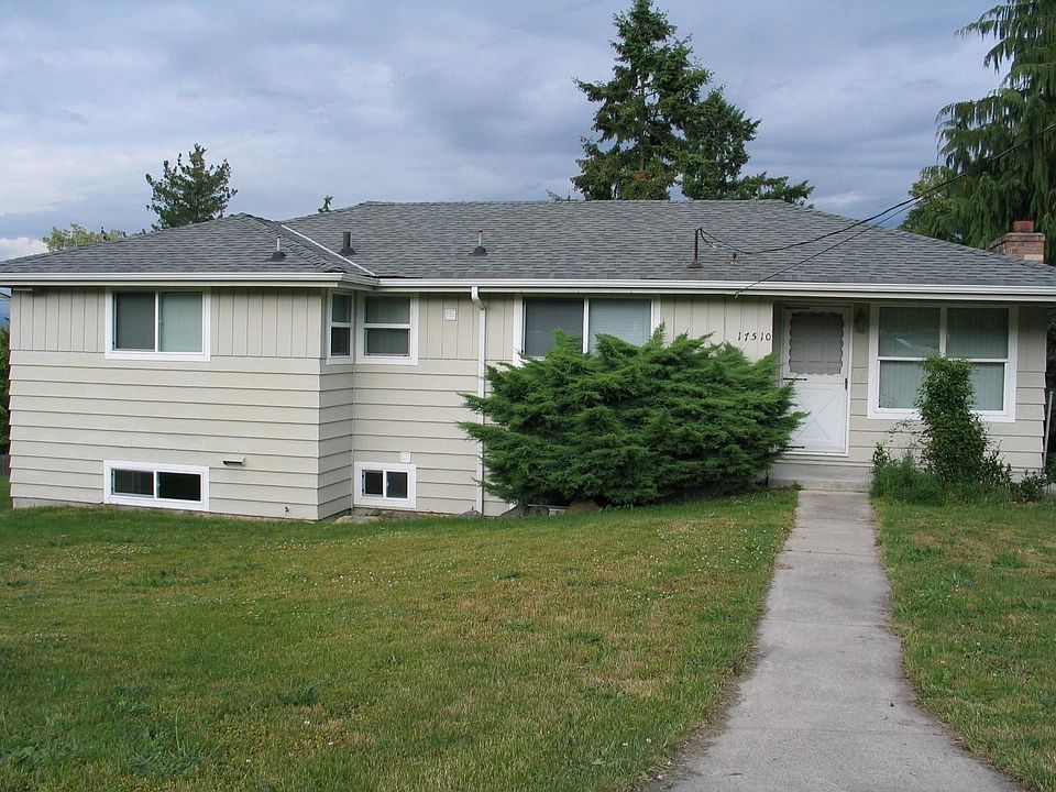 Front of House off Military