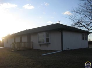 9325 SW 53rd St, Topeka, KS 66610