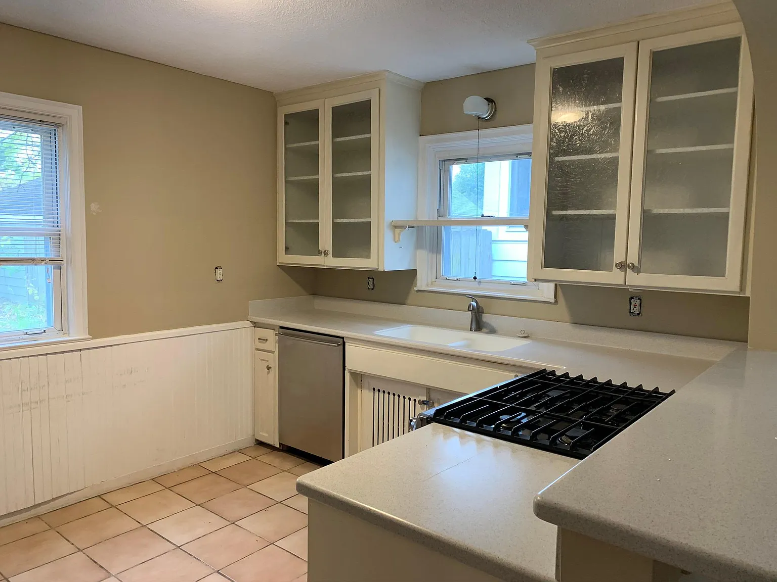 4005 Ewing Ave S — Photo 2