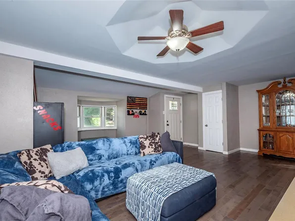 215 Jefferson Ave, Crystal City, MO 63019