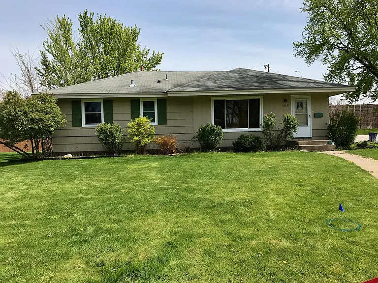 10137 Colfax Ave S — Photo 2