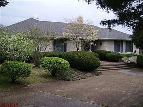 1501 Donover Ln, Festus, MO 63028
