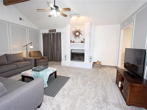 4th image of 6829 Stillmeadows Cir S