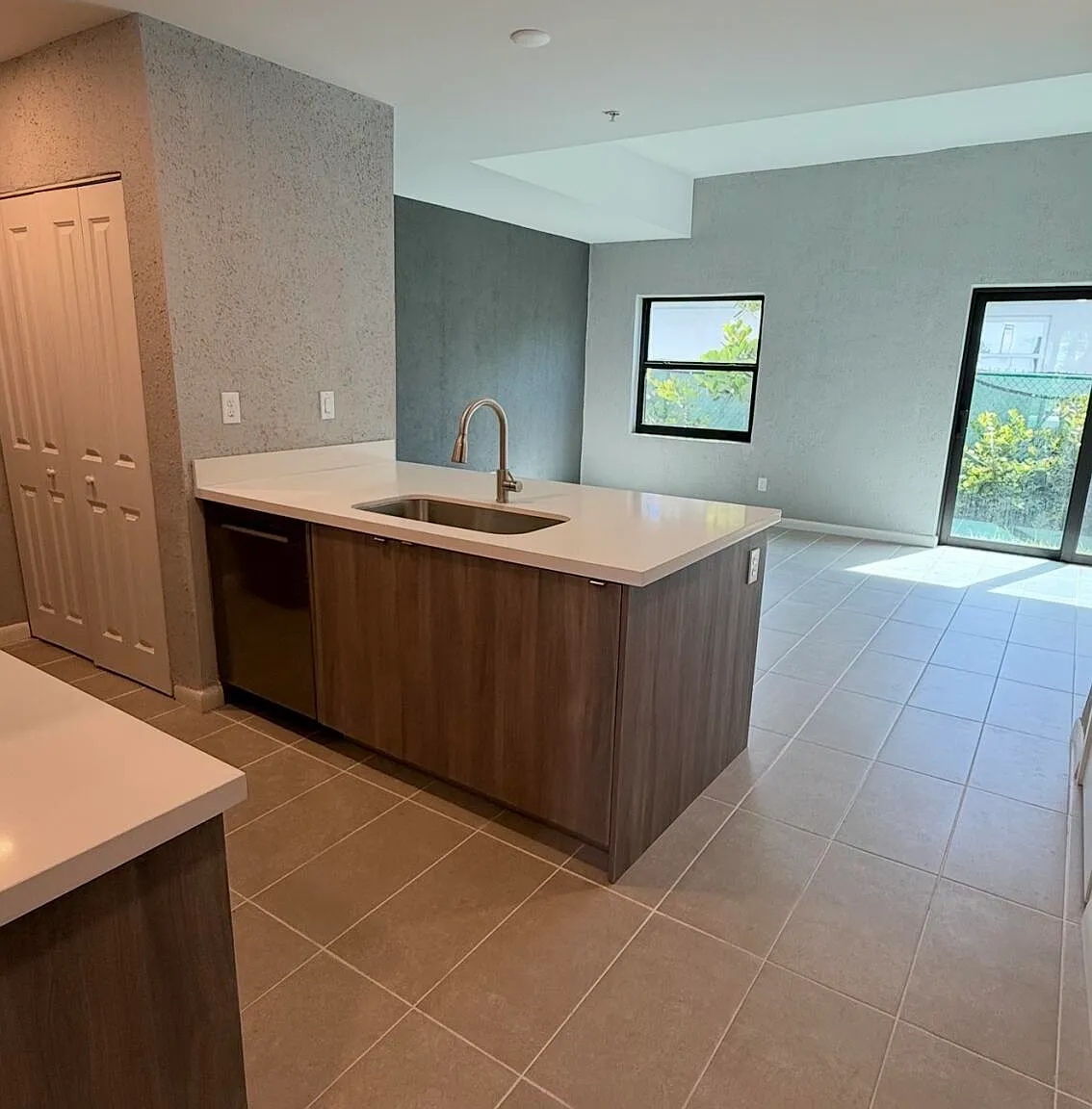 3 bed, 2.5 bath, 1500 sqft, $3,400 — Photo 4