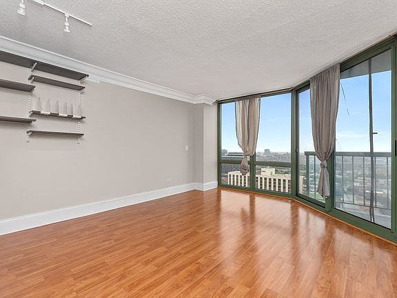 3rd image of 111 W Maple St APT 2210