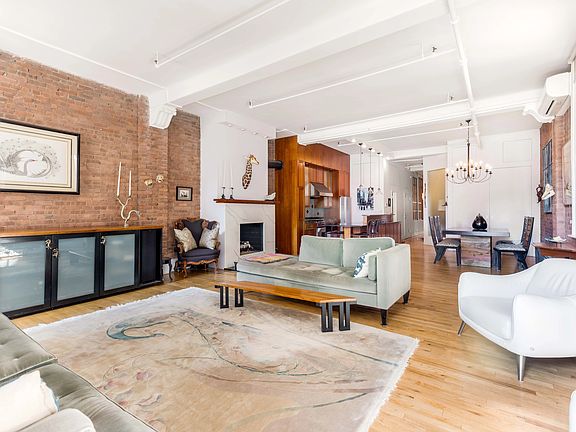 2nd image of 722 Broadway APT 6