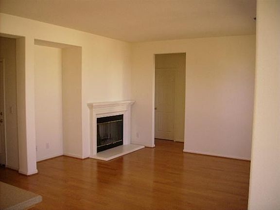 3rd image of 3011 Canoas Villa Ct