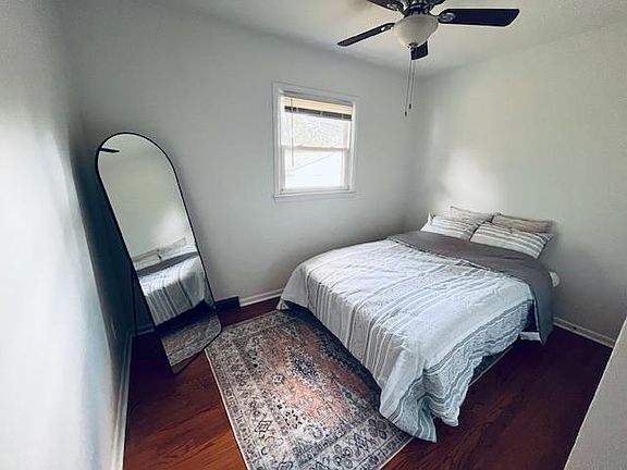 3rd image of 3216 Avondale Ave NE