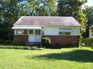 1202 Delk Dr, High Point, NC 27262