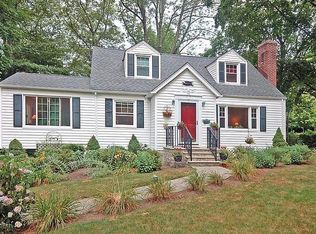 329 Morris Ave, Mountain Lakes, NJ 07046
