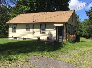 626 N Chodikee Lake Rd, Lloyd, NY 12528