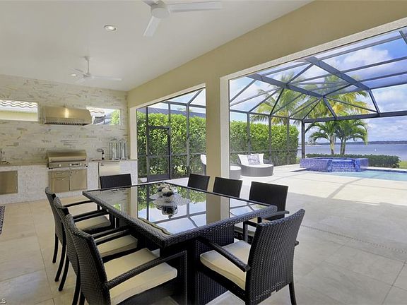 4th image of 9051 Breakwater Dr