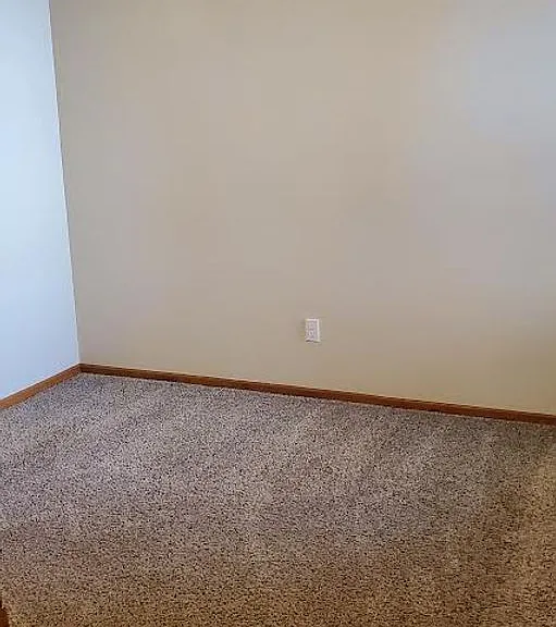 6708 Camellia Ct — Photo 12