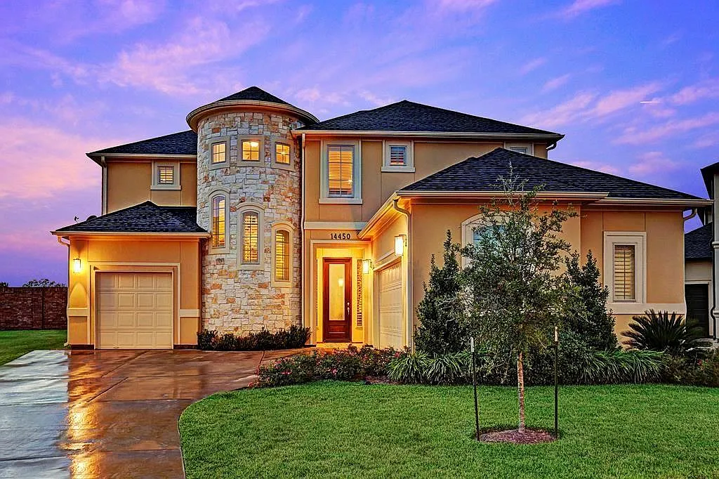 5 bed, 7.0 bath, 4347 sqft, $5,500 — Photo 2