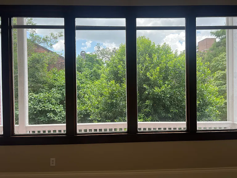 1436 Louisiana Ave — Photo 5