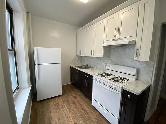 4th image of 868 47th St #C10