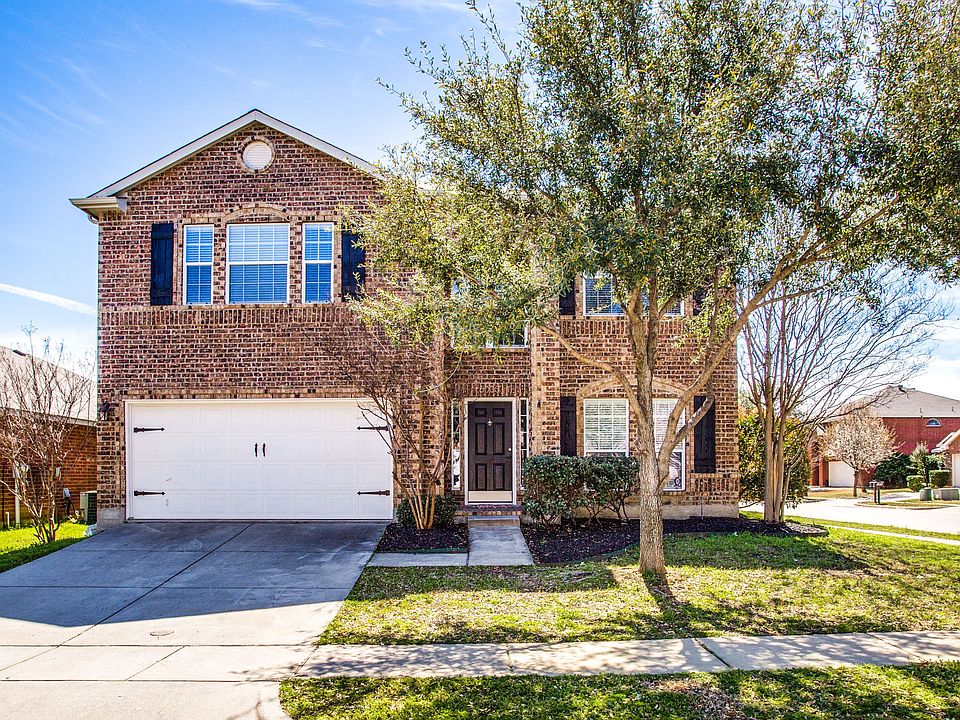 6000-photinia-ave-denton-tx-High-Res-1.jpg