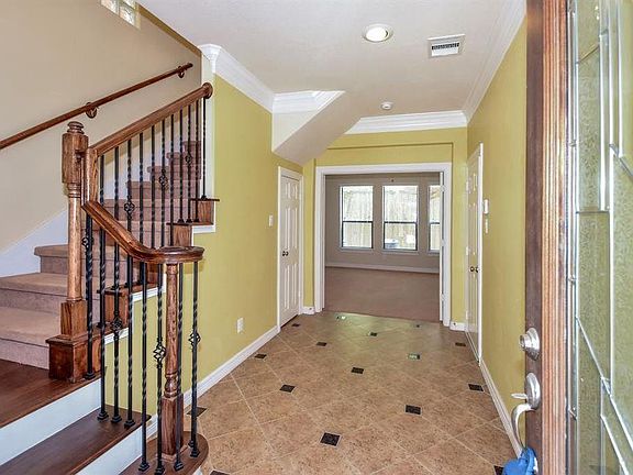 2nd image of 5509 Livorno Way