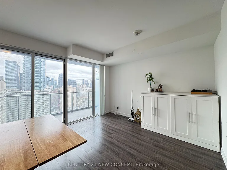 20 Edward St #2221 — Photo 2