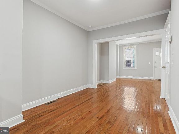 3rd image of 626 Archer St