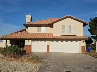 16334 Ridge View Dr, Apple Valley, CA 92307