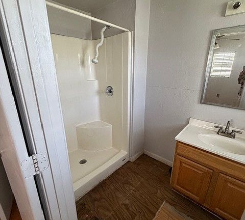 4th image of 707 W Houston Ave