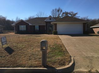 19750 Bluegrass Cir, Flint, TX 75762