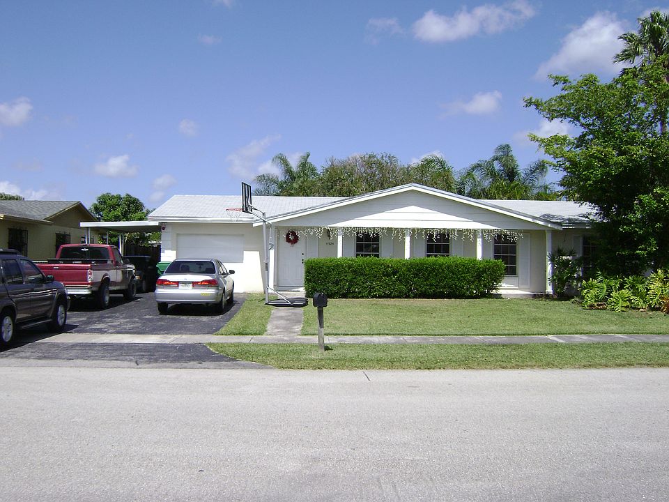 1st image of 11925 SW 121st Ave