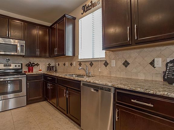 4th image of 7900 Split Rock Dr