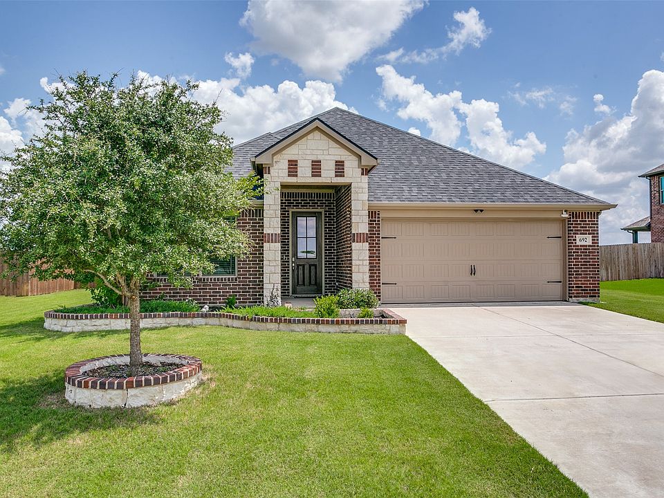 1st image of 692 Avalon Dr