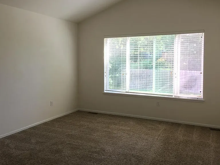 1619 Mountain Dr — Photo 12